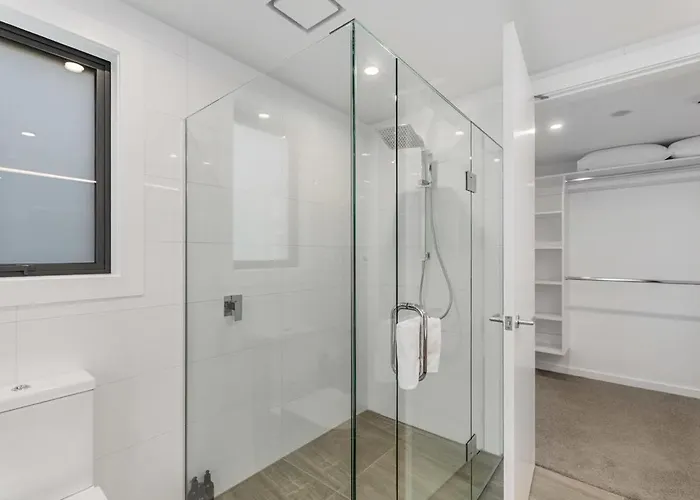 Lakeview Luxury Vista 2-bedroom Apartment Wanaka